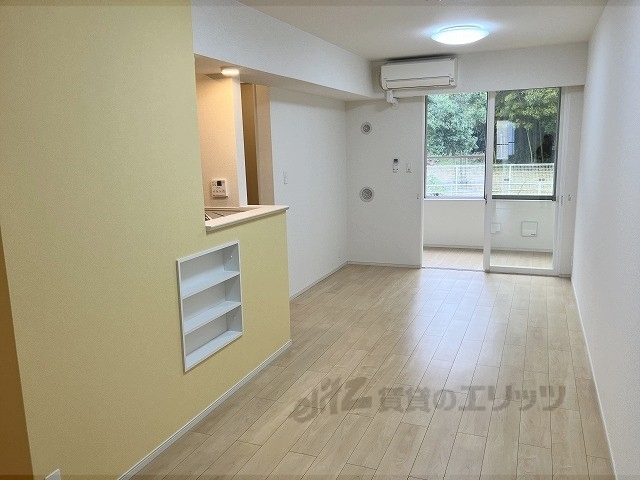 居室・リビング　リビング