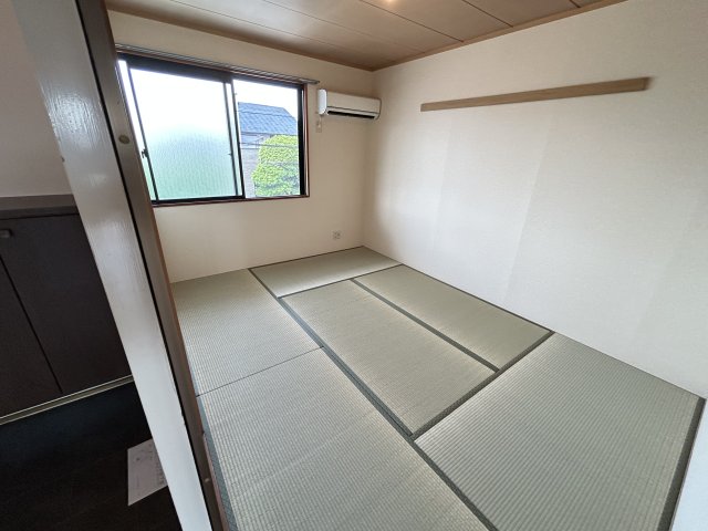 居室・リビング　和室、ちょっとしたくつろぎスペースにいかがでしょうか