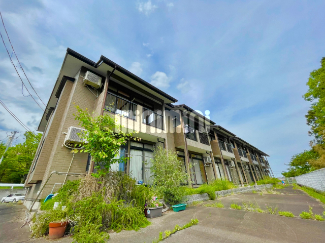 建物外観　シックで落ち着いた雰囲気の物件です。