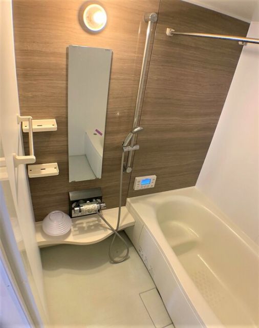 バス・シャワールーム