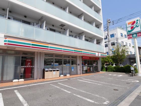 コンビニ　セブン‐イレブン 板橋東新町1丁目店（コンビニ）まで370m