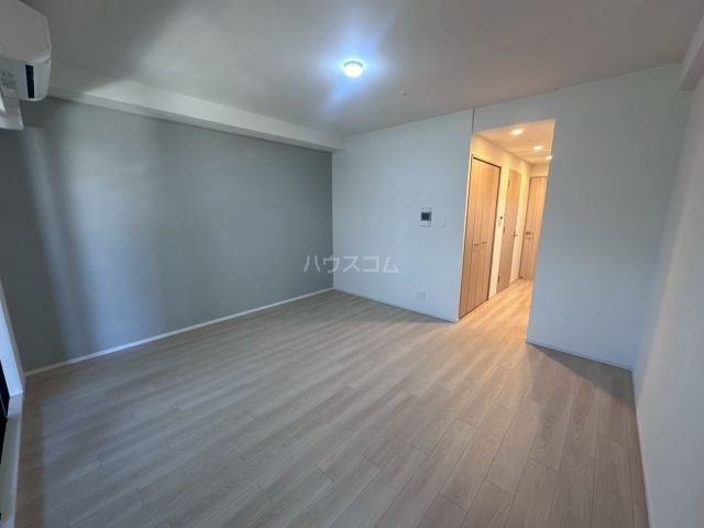 スプランディッド梅田グランノースの居間写真