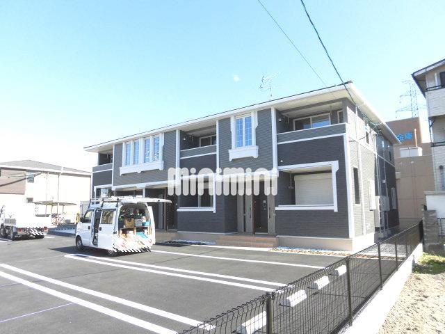建物外観　日当たりの良い南向きです。