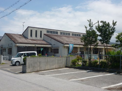 幼稚園・保育園　めじろ保育園（幼稚園・保育園）まで697m