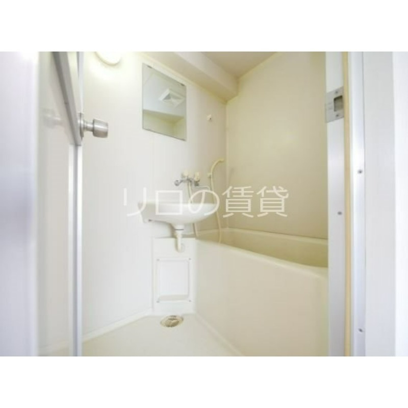 バス・シャワールーム　別号室イメージ