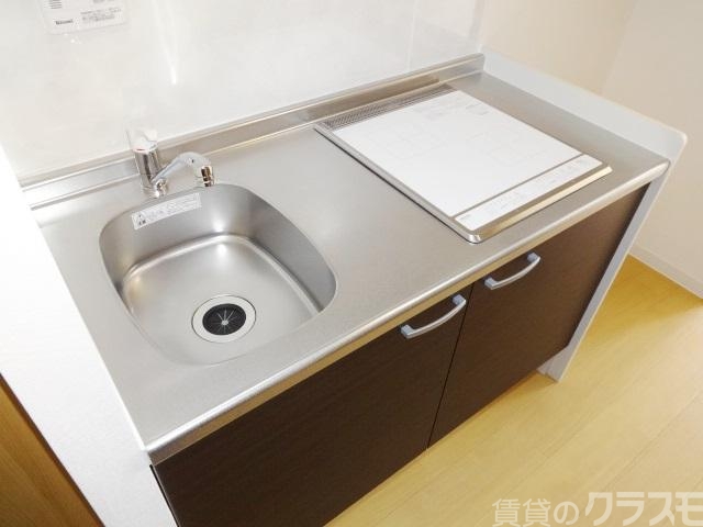 キッチン　調理スペースも広いキッチンです。