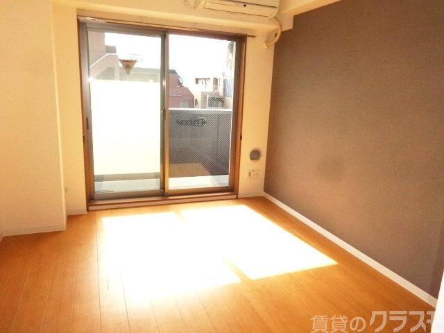 居室・リビング　南向きです！！