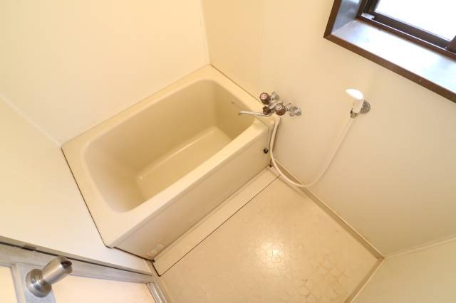 バス・シャワールーム　ゆっくり癒しましょう。