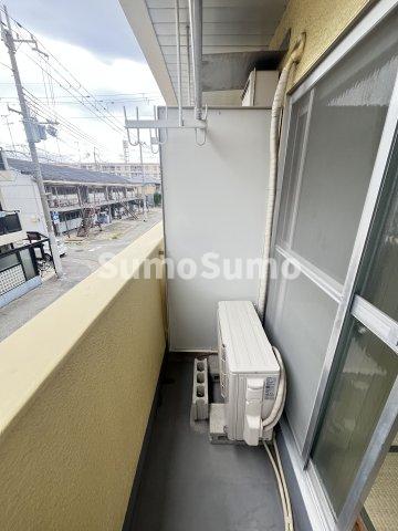 バルコニー　陽当たり良好なバルコニーです