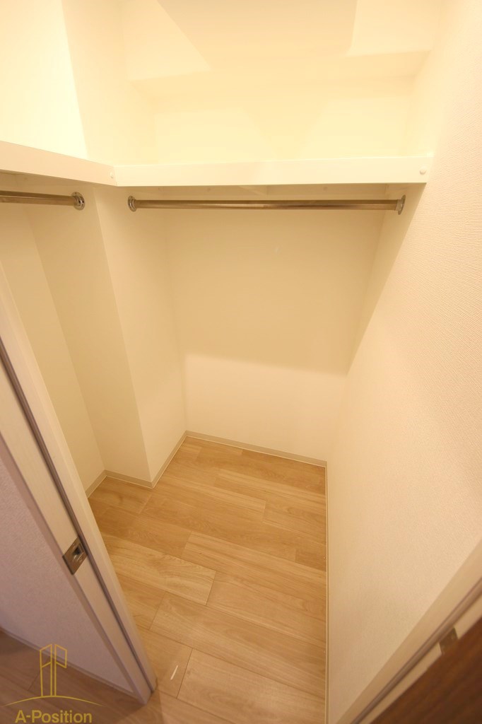 収納　プレサンス堺筋本町駅前