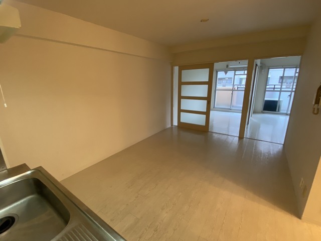 その他部屋・スペース　玄関から見た様子