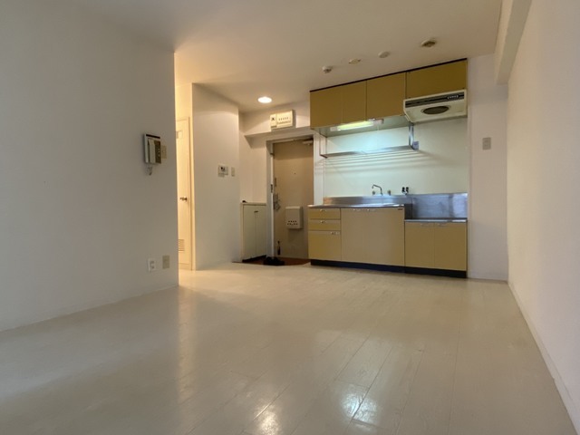 居室・リビング　８帖のリビング