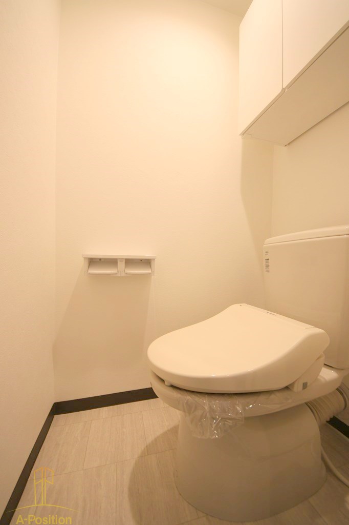 トイレ　テン・フォーティ