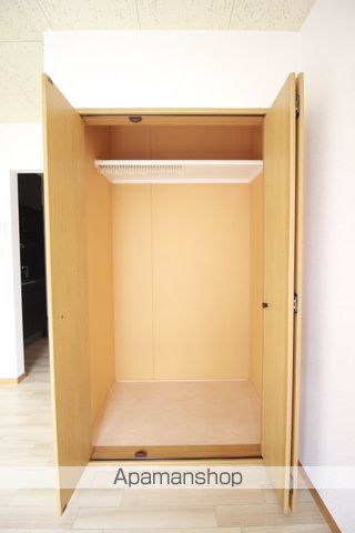 サリチェ・イマAの内装写真