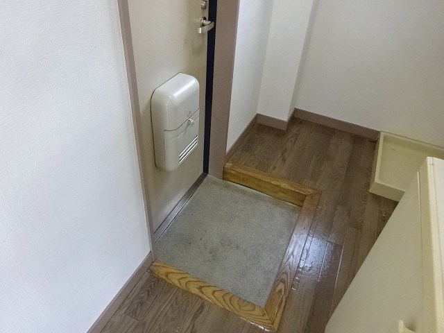玄関　※同物件他部屋写真です※