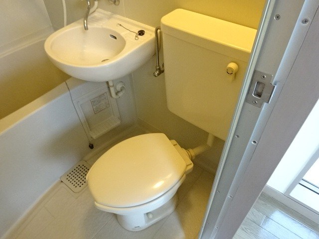 トイレ　※同物件他部屋写真です※