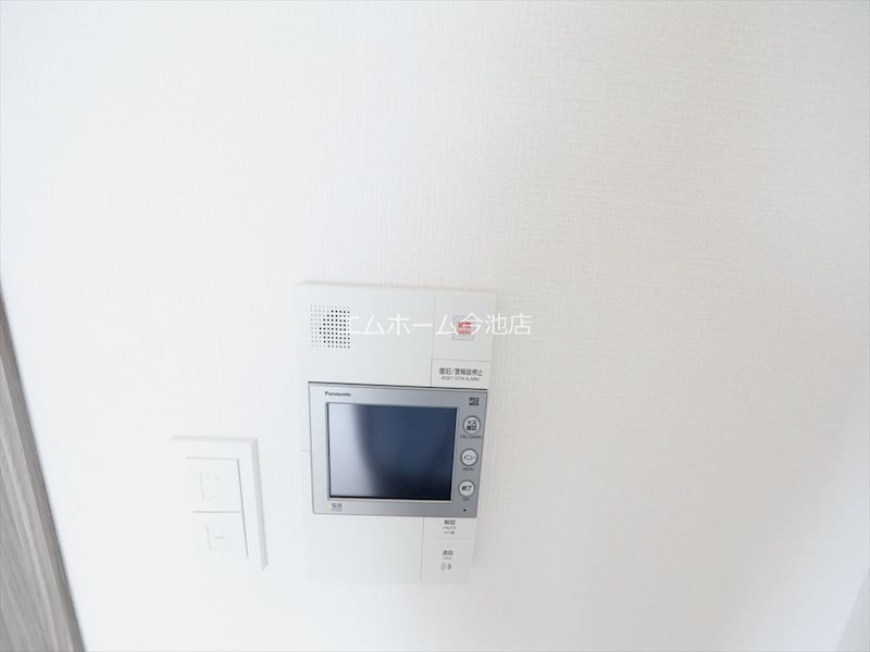セキュリティ　TVモニター付インターホン