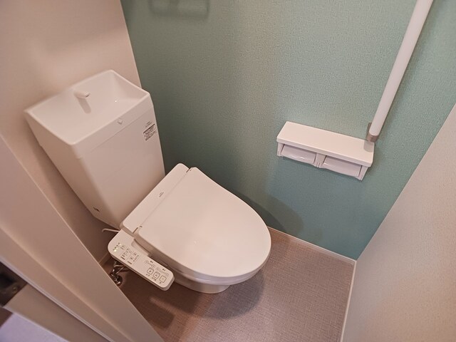 ショー・Tのトイレ写真