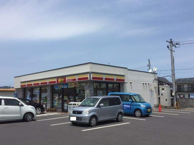 コンビニ　デイリーヤマザキ（コンビニ）まで474m