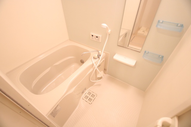 バス・シャワールーム　※別室の参考写真の為、現況優先です。