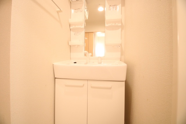 洗面設備　※別室の参考写真の為、現況優先です。