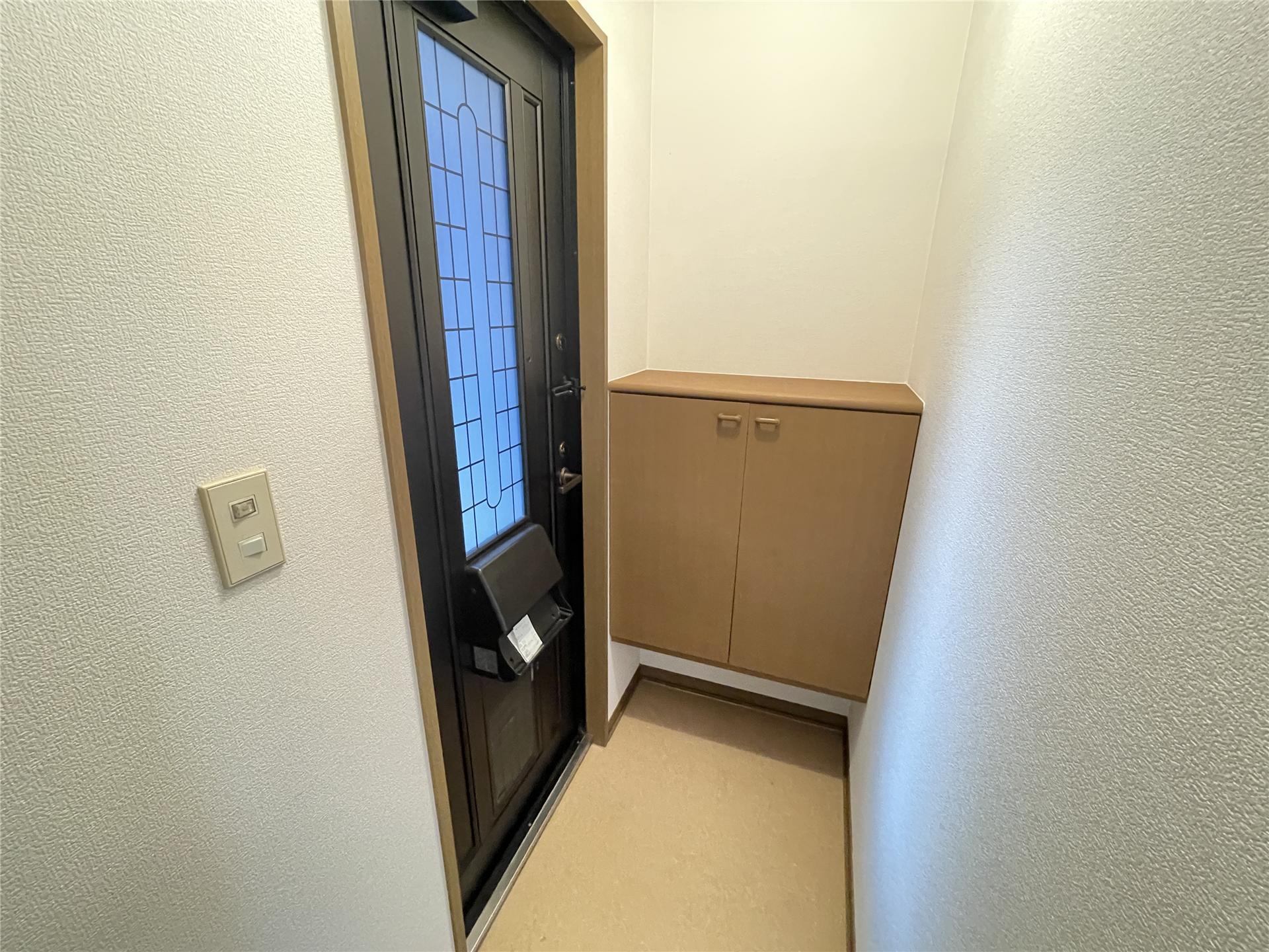 玄関　シューズBOX付き☆安心のWロックです！