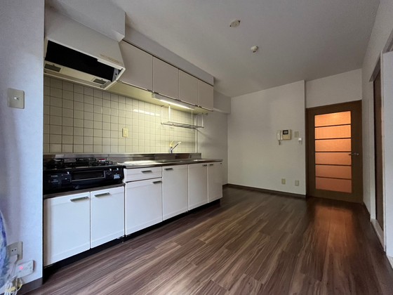 居室・リビング　※別部屋の写真です