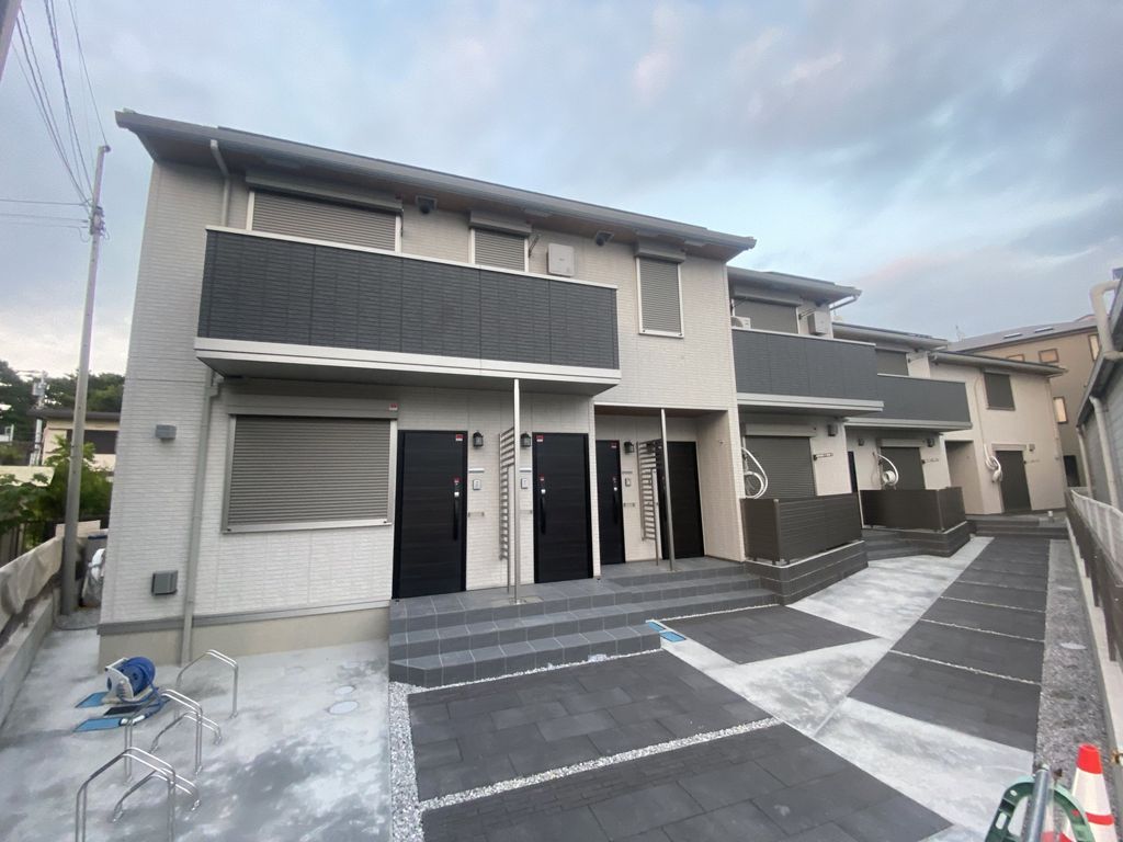建物外観　エントランス