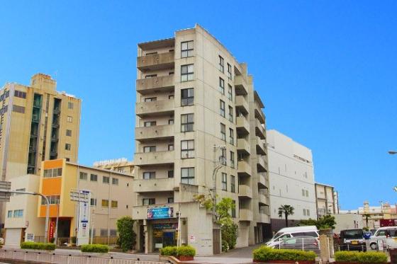 建物外観　オートロック・エレベーター付マンション