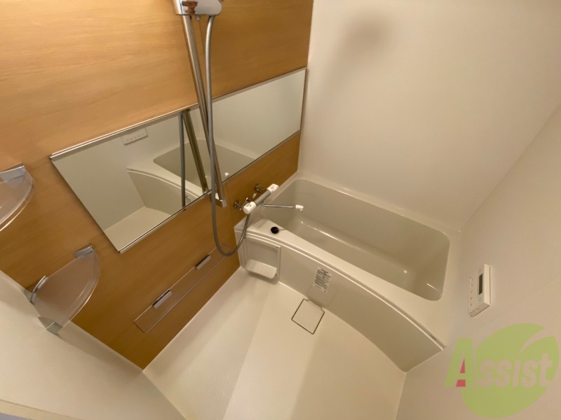 バス・シャワールーム　お風呂になります。一日の疲れを癒してくださいね。