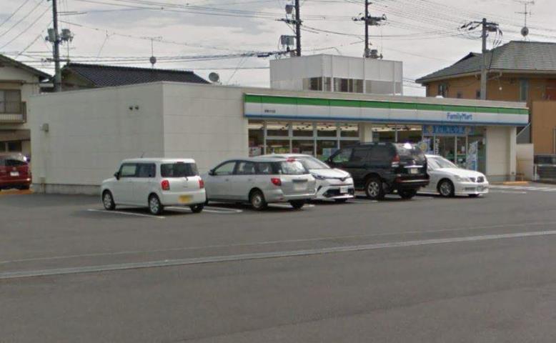 コンビニ　ファミリーマート（コンビニ）まで238m