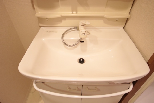 洗面設備　※他部屋の参考写真です。