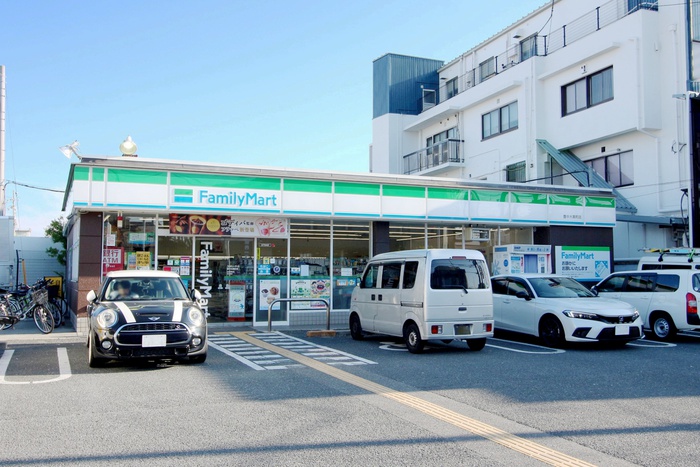 コンビニ　ファミリーマート豊中大黒町店（コンビニ）まで220m
