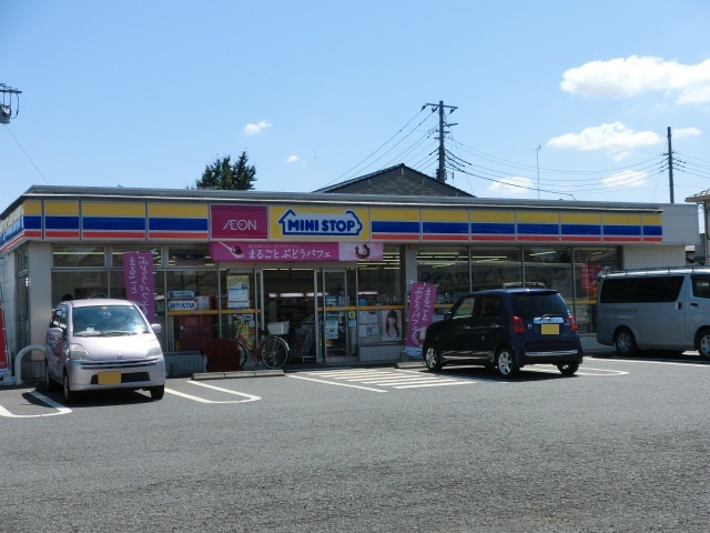 コンビニ　ミニストップ　伊奈中央店（コンビニ）まで30m