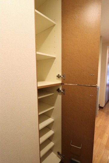 玄関　※こちらの写真は他部屋になり参考写真です