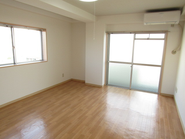 居室・リビング　洋室９帖♪