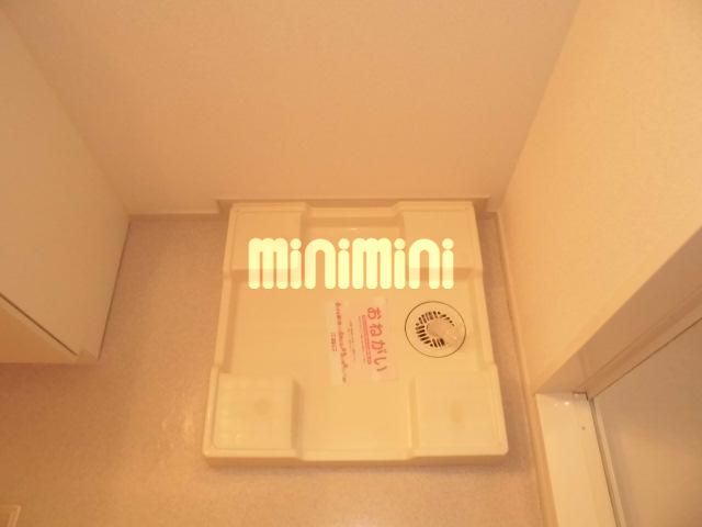 洗面設備　室内洗濯機置き場です。