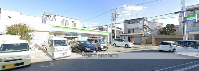 コンビニ　ファミリーマート（コンビニ）まで381m