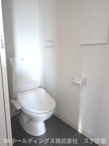 トイレ　※写真は同タイプ別部屋のものとなります。