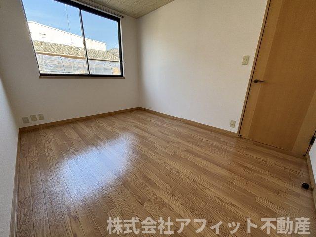 その他部屋・スペース　西側の洋室6帖