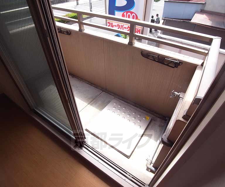 バルコニー　南東向きバルコニです