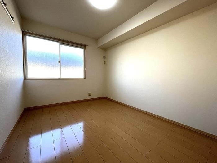 その他部屋・スペース　洋室6帖