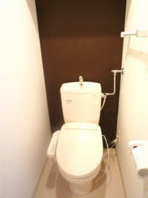 トイレ　ウォシュレット付き♪