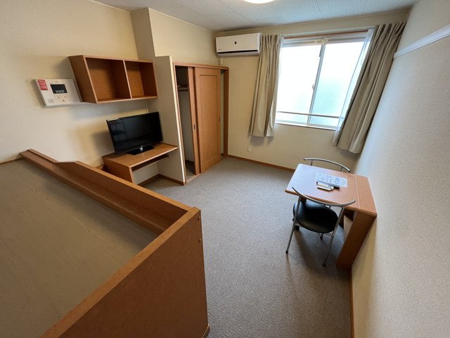 レオパレス望の居間写真