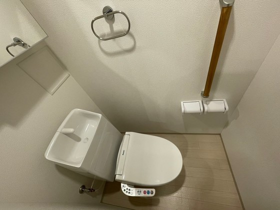 トイレ　※別部屋の写真です