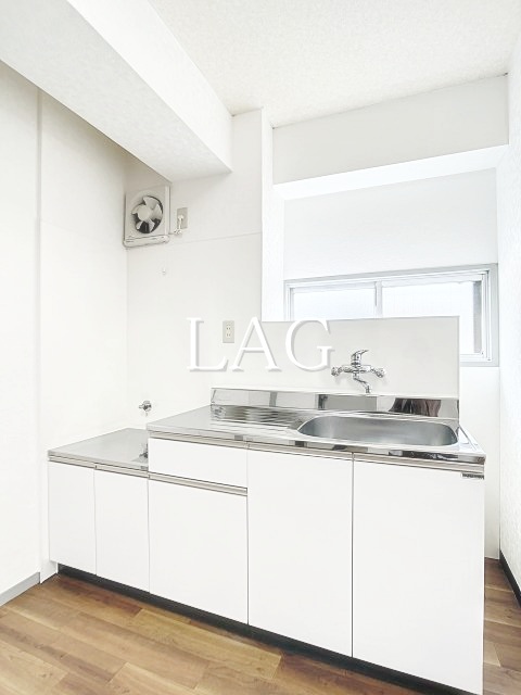 キッチン　キッチンです。