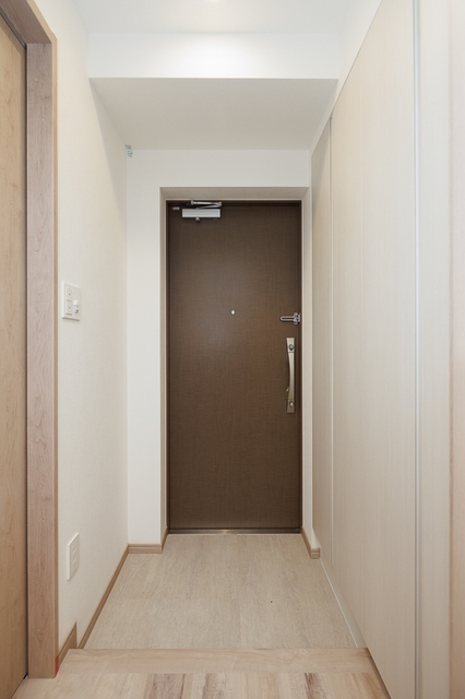 玄関　※写真は同タイプ住戸です。