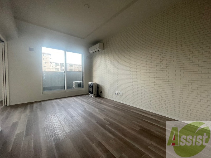 居室・リビング　広くてきれいなリビングです！快適に過ごせそうですね。