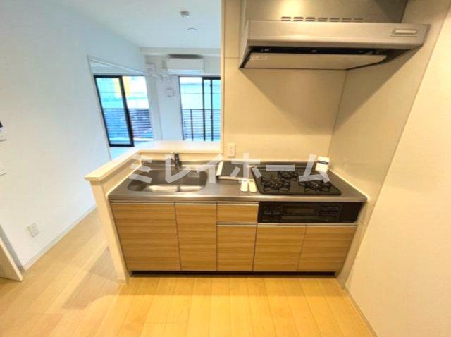 キッチン　同建物内、別のお部屋の参考写真になります。