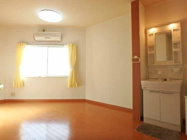 洗面設備　人気の独立洗面台☆※カーテンはサービス品です